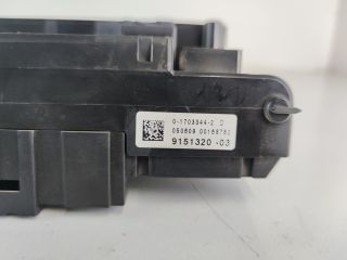 bontott BMW 5 F10 Biztosítéktábla Utastér