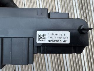 bontott BMW 5 F10 Biztosítéktábla Utastér