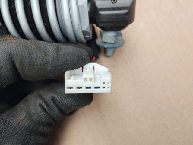 bontott BMW 5 F10 Csomagtérajtó Motor