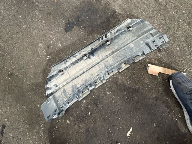 bontott BMW 5 F10 Csomagtérajtó Nyitás Érzékelő