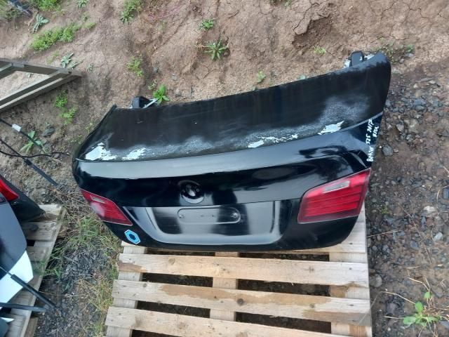 bontott BMW 5 F10 Csomagtérajtó (Üres lemez)