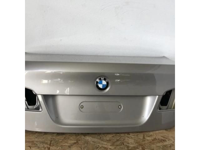 bontott BMW 5 F10 Csomagtérajtó (Üres lemez)