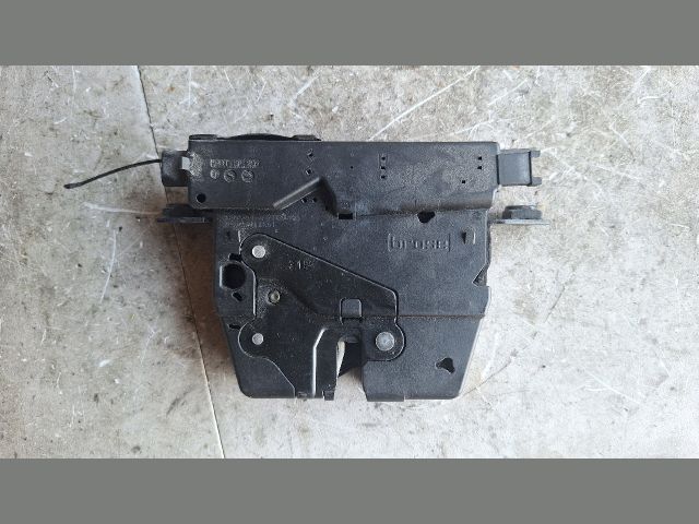 bontott BMW 5 F10 Csomagtérajtó Zárszerkezet