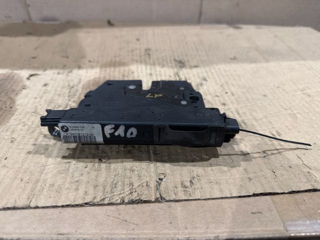 bontott BMW 5 F10 Csomagtérajtó Zárszerkezet