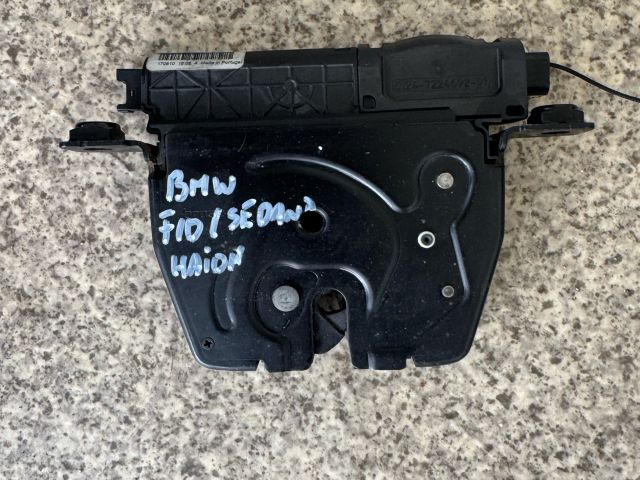 bontott BMW 5 F10 Csomagtérajtó Zárszerkezet