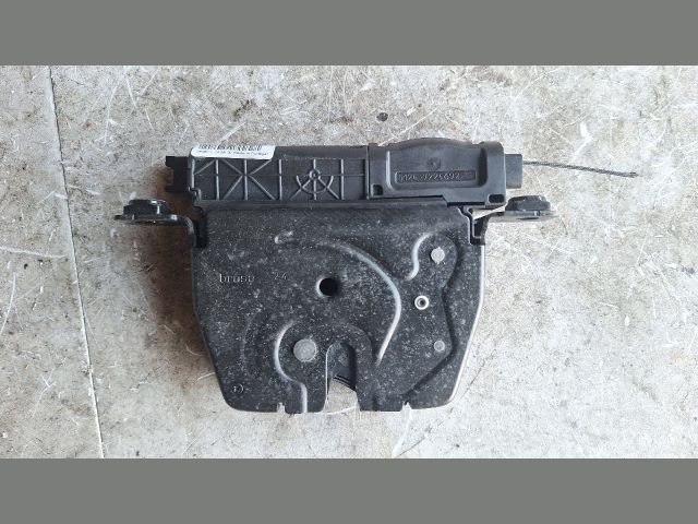 bontott BMW 5 F10 Csomagtérajtó Zárszerkezet