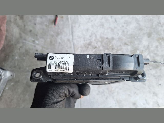 bontott BMW 5 F10 Csomagtérajtó Zárszerkezet