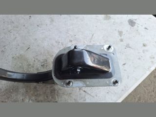 bontott BMW 5 F10 Csomagtérajtó Zsanér