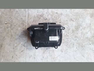 bontott BMW 5 F10 Első Hamutartó