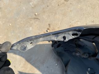 bontott BMW 5 F10 Első Lökhárító (Részeivel)