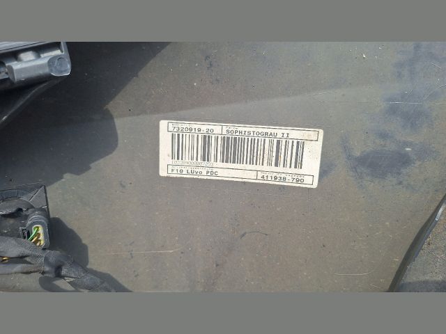 bontott BMW 5 F10 Első Lökhárító (Részeivel)