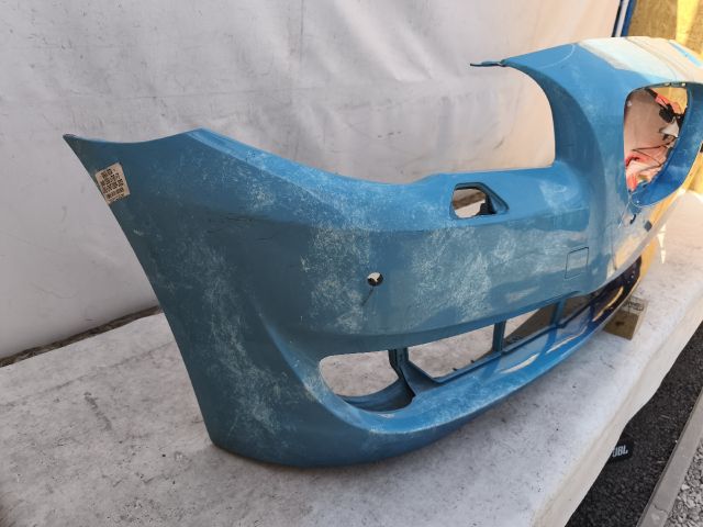 bontott BMW 5 F10 Első Lökhárító (Részeivel)