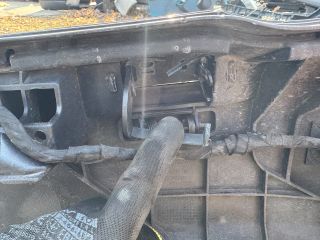 bontott BMW 5 F10 Első Lökhárító (Részeivel)