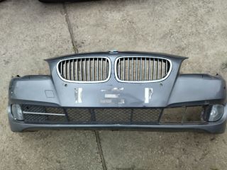 bontott BMW 5 F10 Első Lökhárító (Részeivel)
