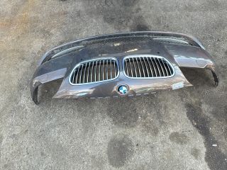 bontott BMW 5 F10 Első Lökhárító (Részeivel)