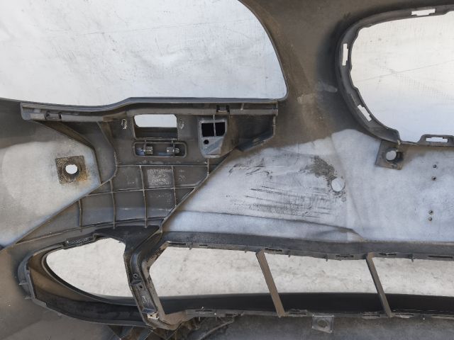 bontott BMW 5 F10 Első Lökhárító (Részeivel)