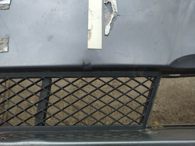 bontott BMW 5 F10 Első Lökhárító (Részeivel)