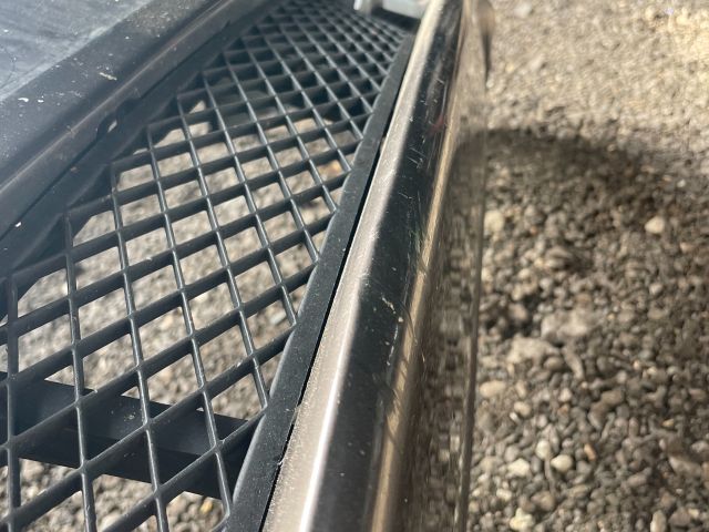 bontott BMW 5 F10 Első Lökhárító (Részeivel)