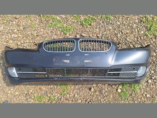 bontott BMW 5 F10 Első Lökhárító (Részeivel)