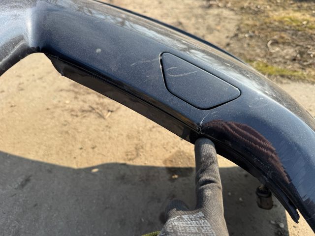 bontott BMW 5 F10 Első Lökhárító (Részeivel)