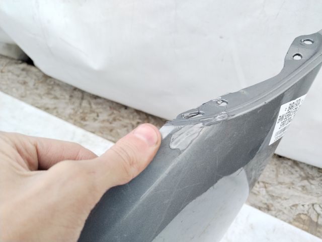 bontott BMW 5 F10 Első Lökhárító (Üresen)