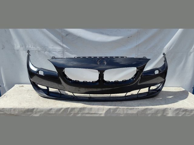 bontott BMW 5 F10 Első Lökhárító (Üresen)