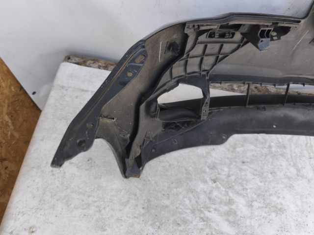 bontott BMW 5 F10 Első Lökhárító (Üresen)