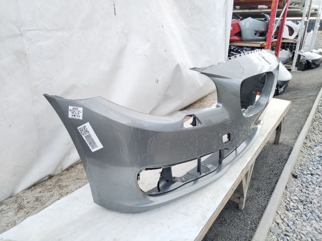 bontott BMW 5 F10 Első Lökhárító (Üresen)