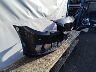 bontott BMW 5 F10 Első Lökhárító (Üresen)