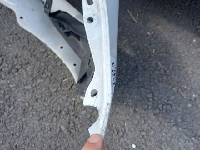 bontott BMW 5 F10 Első Lökhárító (Üresen)