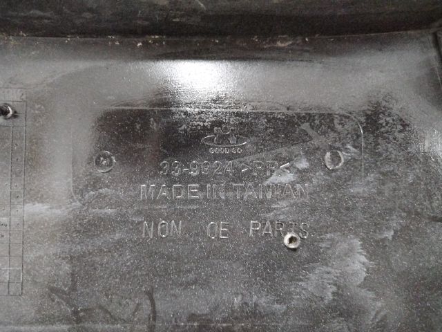 bontott BMW 5 F10 Első Lökhárító (Üresen)