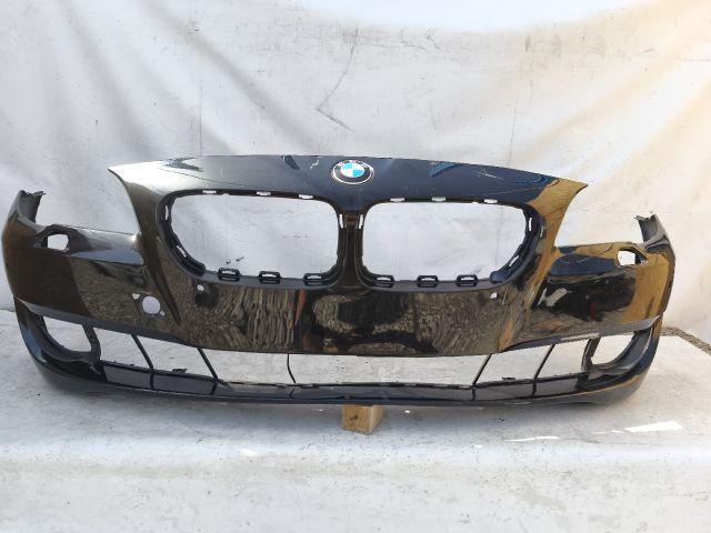 bontott BMW 5 F10 Első Lökhárító (Üresen)