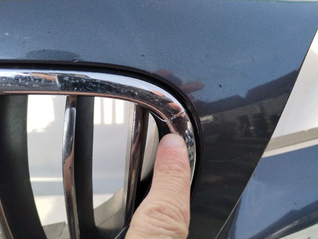 bontott BMW 5 F10 Első Lökhárító (Üresen)