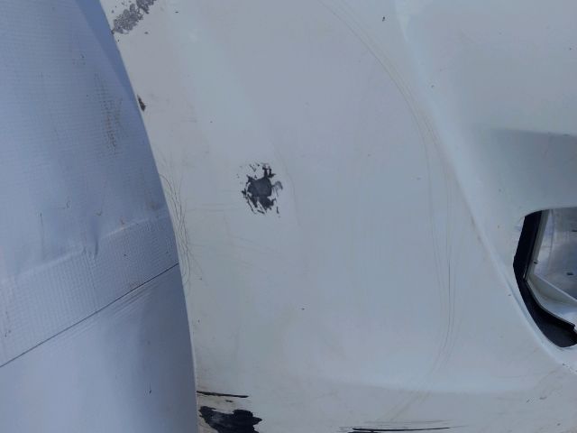 bontott BMW 5 F10 Első Lökhárító (Üresen)