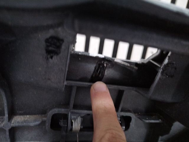 bontott BMW 5 F10 Első Lökhárító (Üresen)