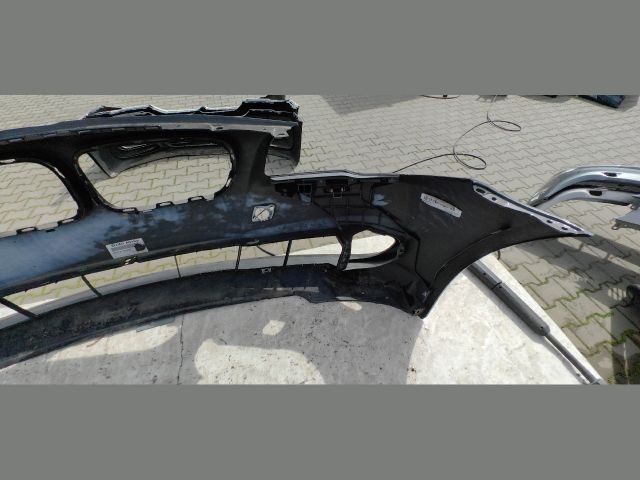 bontott BMW 5 F10 Első Lökhárító (Üresen)