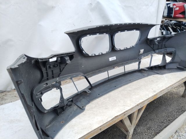 bontott BMW 5 F10 Első Lökhárító (Üresen)