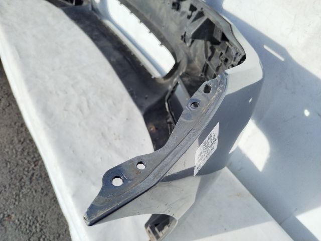 bontott BMW 5 F10 Első Lökhárító (Üresen)