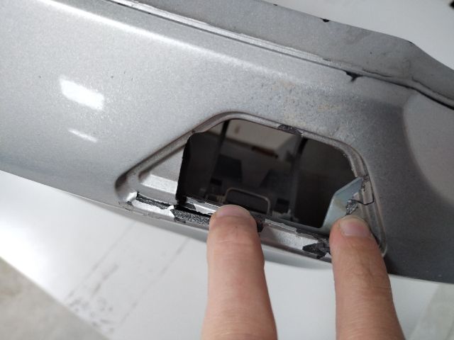 bontott BMW 5 F10 Első Lökhárító (Üresen)