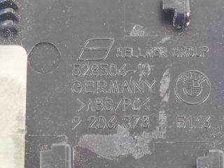 bontott BMW 5 F10 Első Tároló Rekesz Fedél