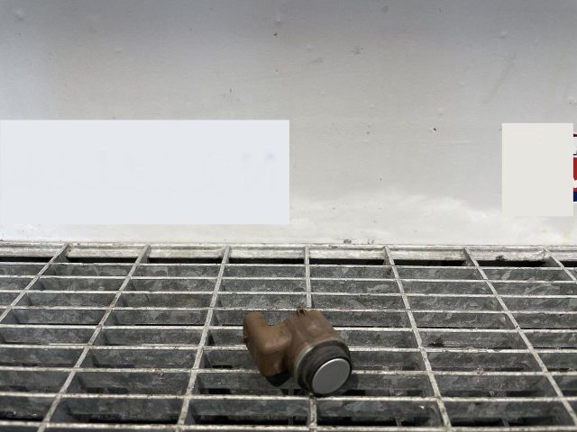 bontott BMW 5 F10 Első Tolatóradar Fej