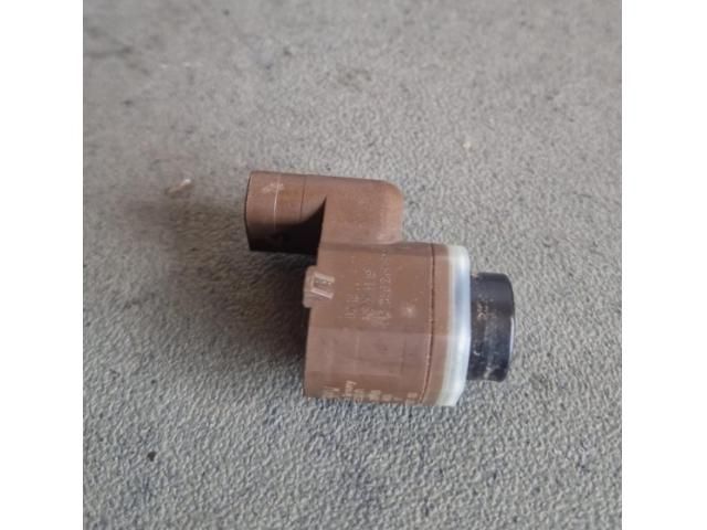 bontott BMW 5 F10 Első Tolatóradar Fej