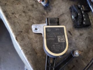 bontott BMW 5 F10 Első Xenon Szintszabályzó Jeladó