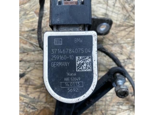 bontott BMW 5 F10 Első Xenon Szintszabályzó Jeladó