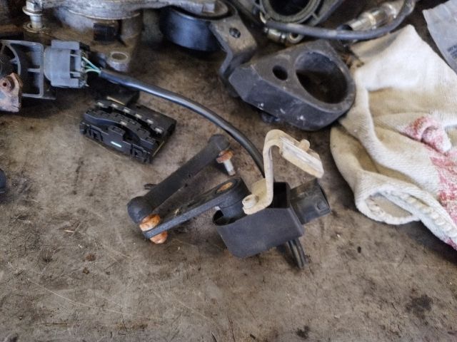 bontott BMW 5 F10 Első Xenon Szintszabályzó Jeladó