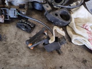 bontott BMW 5 F10 Első Xenon Szintszabályzó Jeladó