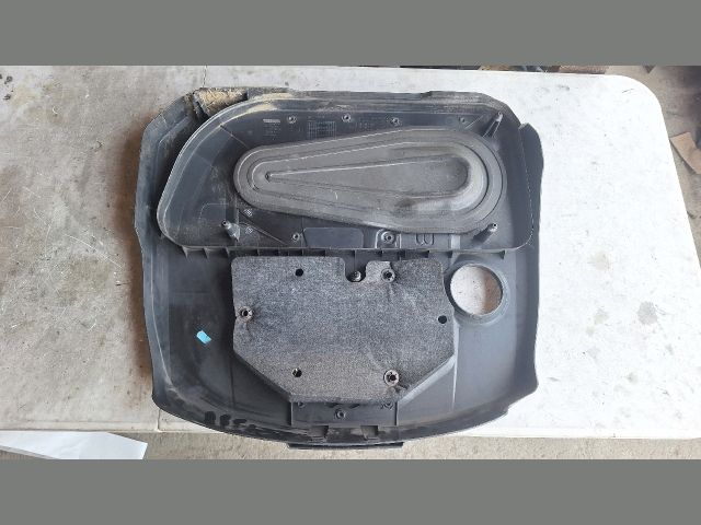 bontott BMW 5 F10 Felső Hűtőburkolat