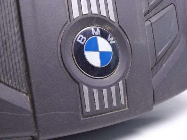 bontott BMW 5 F10 Felső Hűtőburkolat