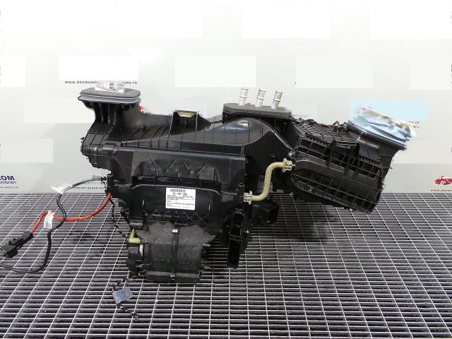 bontott BMW 5 F10 Fűtés Box