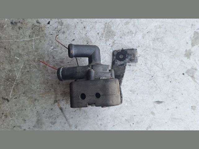 bontott BMW 5 F10 Fűtéscsap